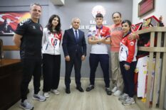 Karabük’ün Gururu Genç Boksörlerden İl Müdürü Coşkun Güven’e Ziyaret