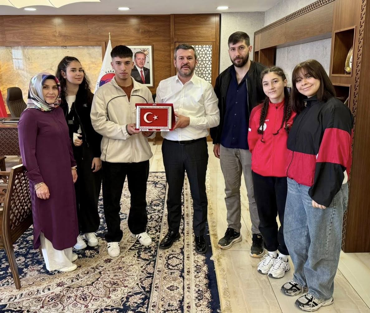 Başarılı Kick Boks Sporcularından Başkan Çetinkaya’ya Ziyaret