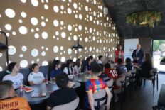 Karabük Gençlik Merkezi Kitap Okuma Grubu Havuzlu Bahçe’de Bir Araya Geldi